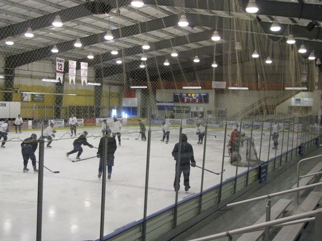 Americans hang on in the final period to defeat Yellowstone 5-3